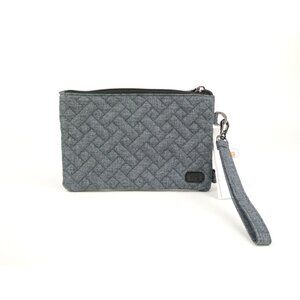 Lug Peekaboo Quilted Wristlet NWT